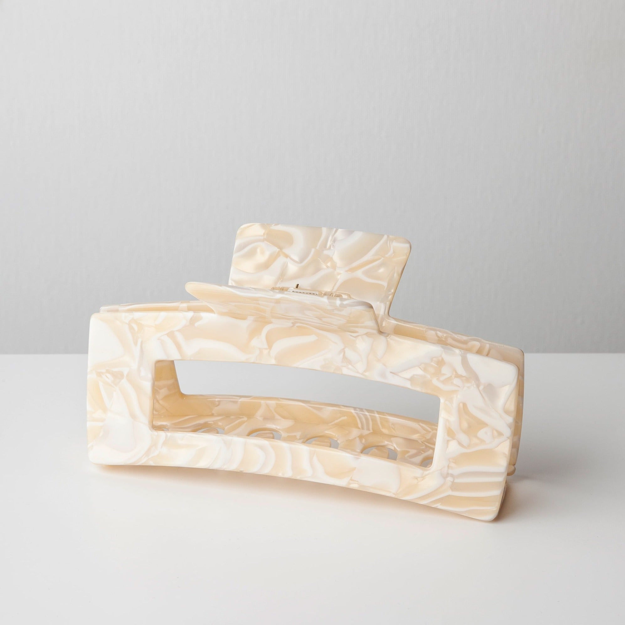 Bondi Claw Clip in White Marble