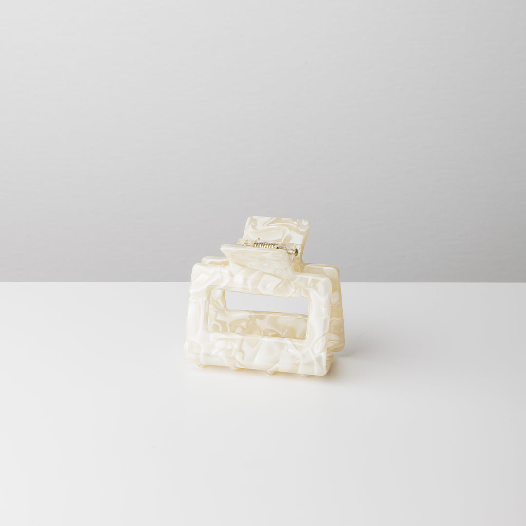 Coogee Claw Clip in White Marble