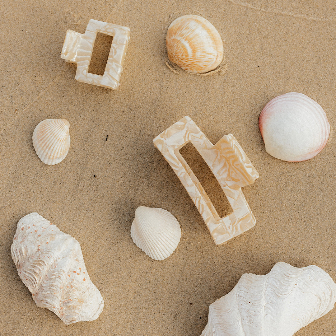 Coogee Claw Clip in White Marble