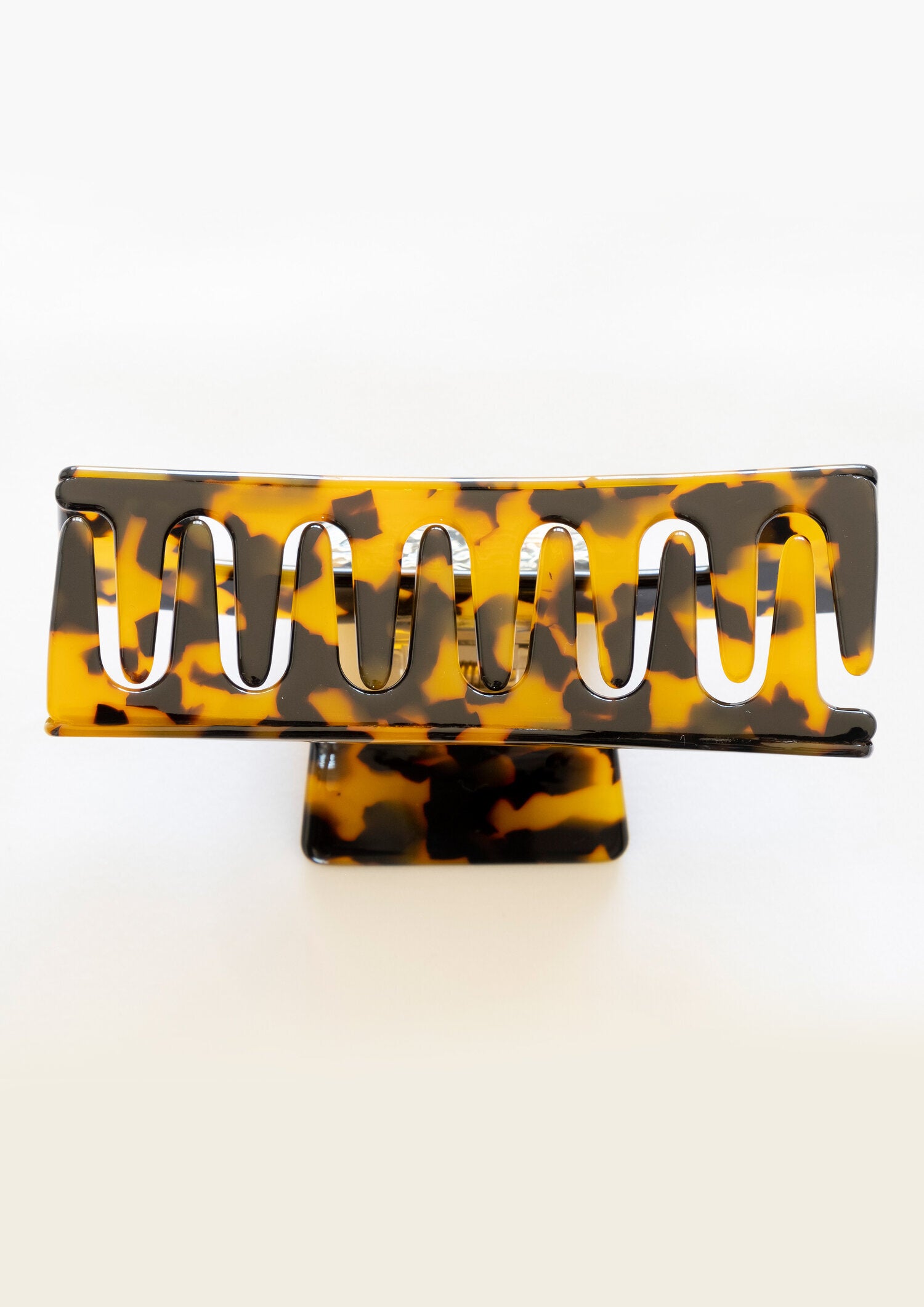 Clovelly Claw Clip in Tortoise Shell
